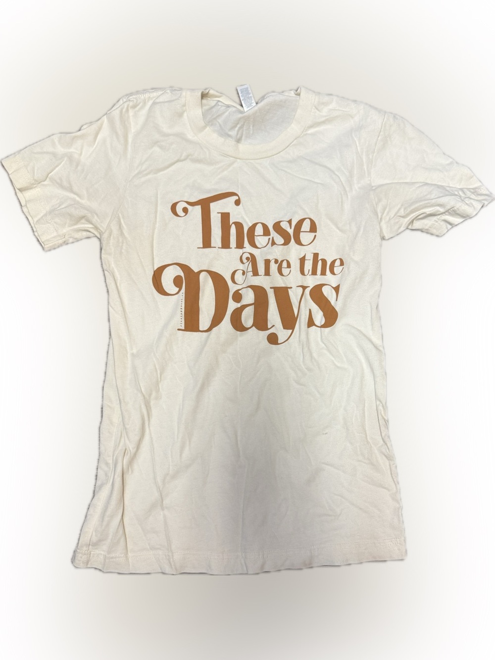 โThese Are the Days" Cream Graphic Tee | Sz XS